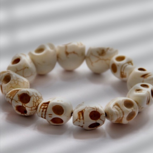 Skull Bracelet - Picture 3 of 6